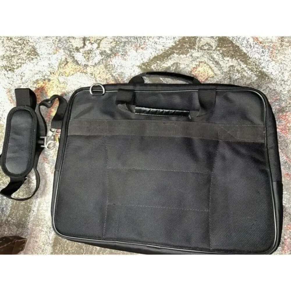Samsonite Computer Laptop Softside Briefcase 16x13” Black Canvas 2 Large Pockets